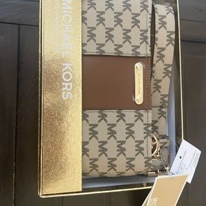 New Michael Kors Belt Bag